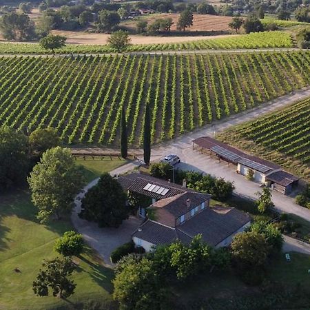 Agriturismo Fattoria Santa Vittoria Pozzo  Exterior photo